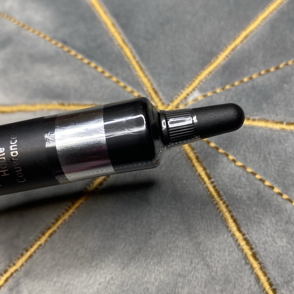 It’s Cosmetics bye bye under eye Waterproof concealer medium (light-medium) - Picture 4 of 6